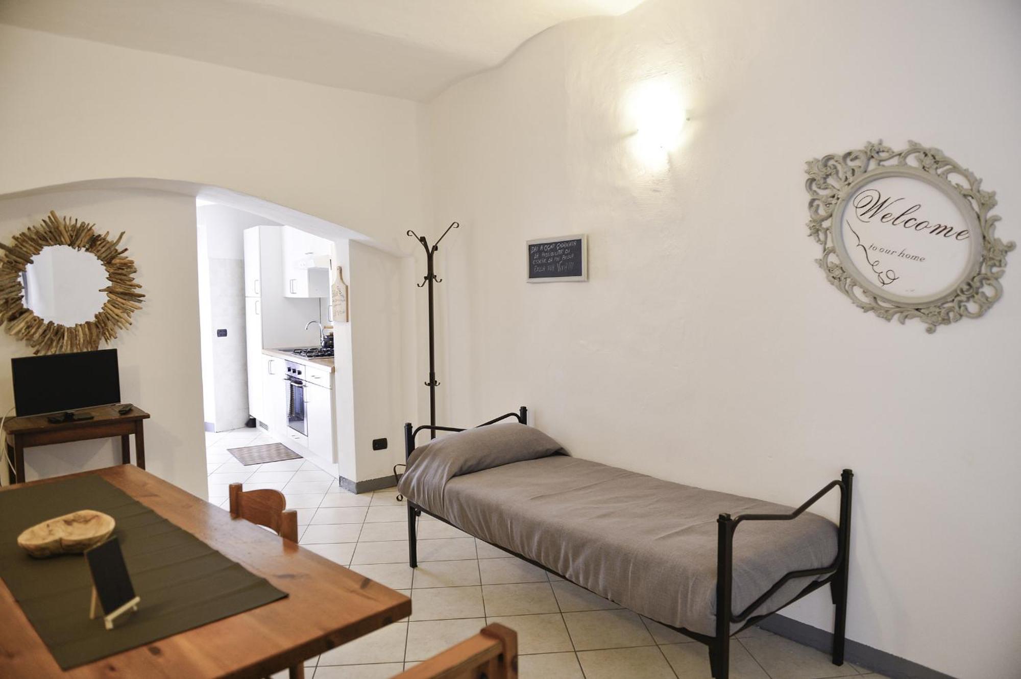 A Casa Di Sole Brovello Apartment Luaran gambar