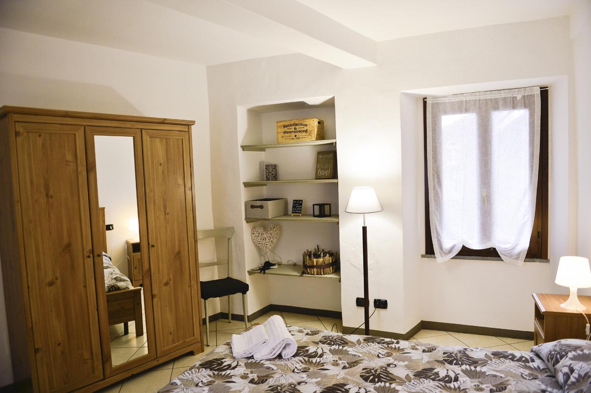 A Casa Di Sole Brovello Apartment Luaran gambar