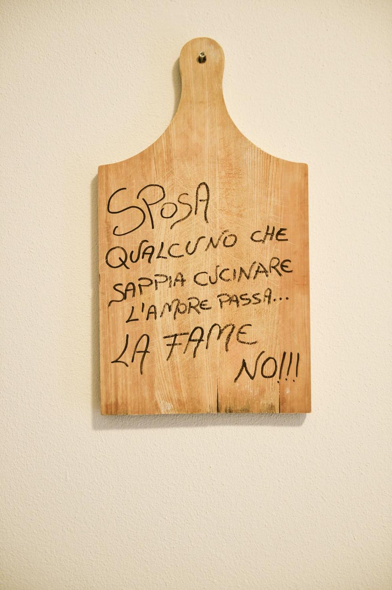A Casa Di Sole Brovello Apartment Luaran gambar